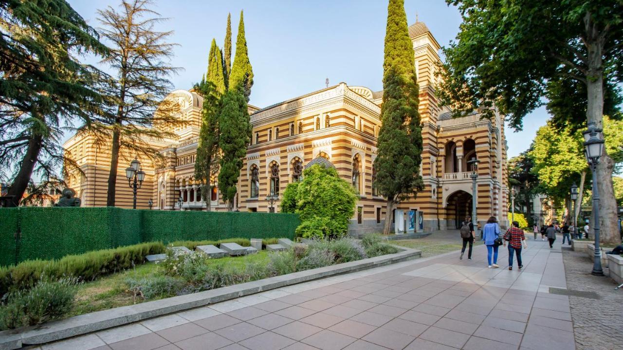 Apartamento Near The Opera Tiflis Exterior foto