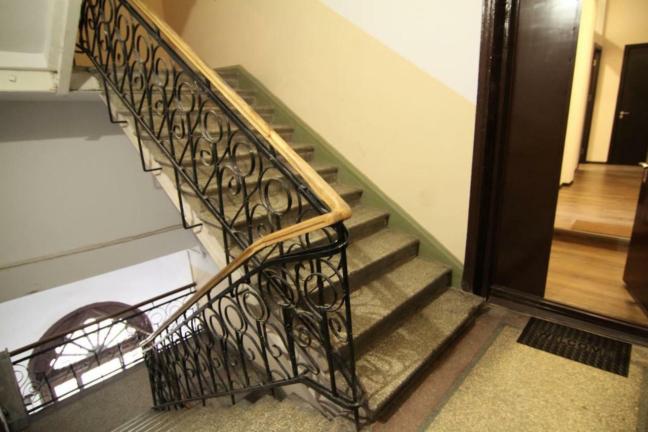 Apartamento Near The Opera Tiflis Exterior foto